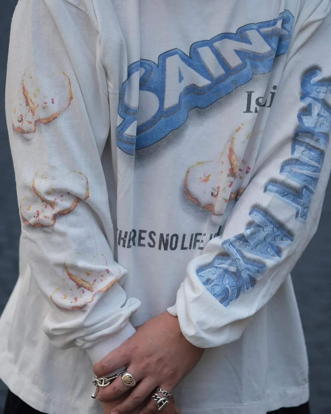 SAINT Mxxxxxx HEART COOKIES L/S TEE/WHT Love Oreo printed long sleeves Off-white S-XL Customized co-branded main mark/wash mark Correct version Ready-made garments washed and distressed VINTAGE feeling Top-notch printing technology Perfect restoration